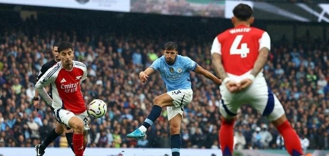 包含哈兰德关键节点惊险取胜，阿森纳带队取胜！的词条